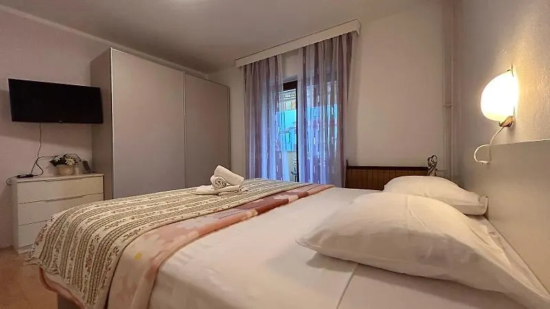 Apartment Marija 823 Novigrad  Croatia