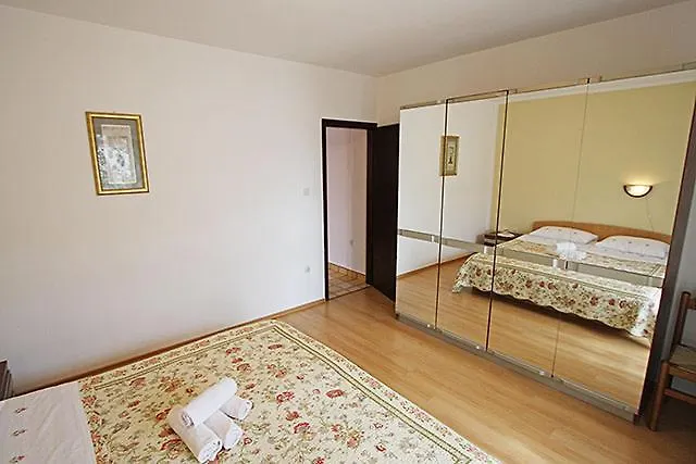 Apartment Marija 823 Novigrad